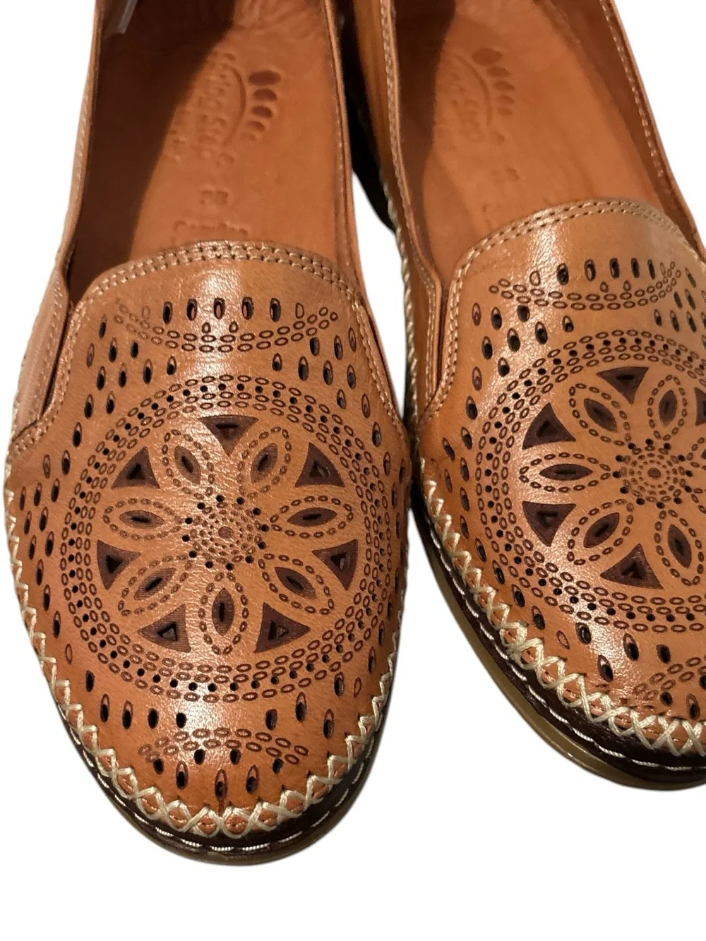 NEW Spring Step Ingrid Perforated Leather Slip-On Comfort Loafers Camel Size 38